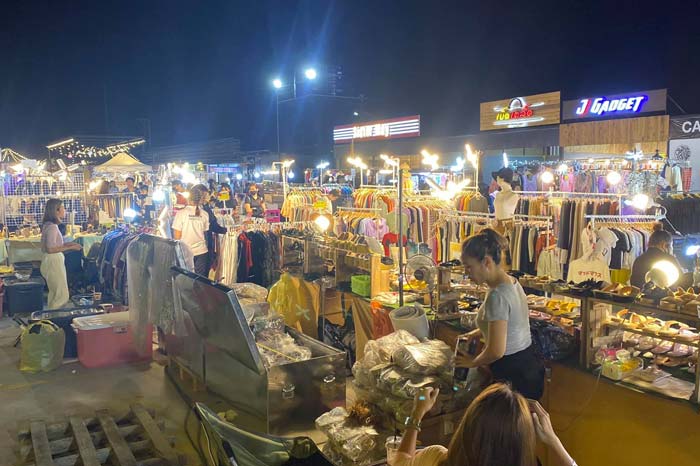 Rangsit Night Market รังสิต ไนท์ มาร์เก็ต ตลาดนัดกลางคืน รังสิต คลอง 1